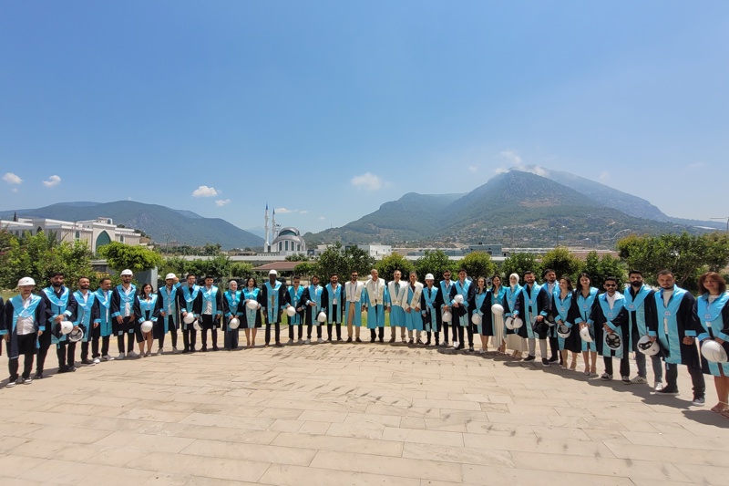 BÖLÜMÜMÜZ 2024 YILI MEZUNLARINI VERDİ