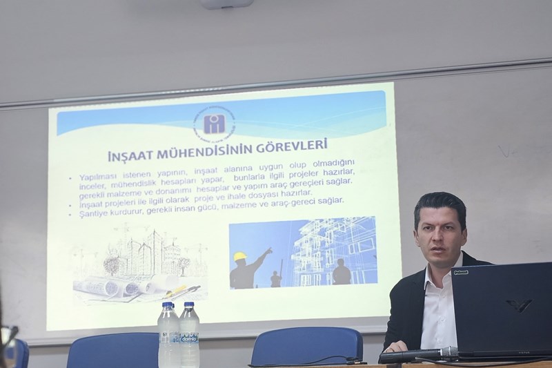 ALKÜ’de İnşaat Mühendisliği Konferansı: Öğrenciler Mesleki Deneyimle Buluştu ALKÜ’de İnşaat Mühendisliği Konferansı: Öğrenciler Mesleki Deneyimle Buluştu